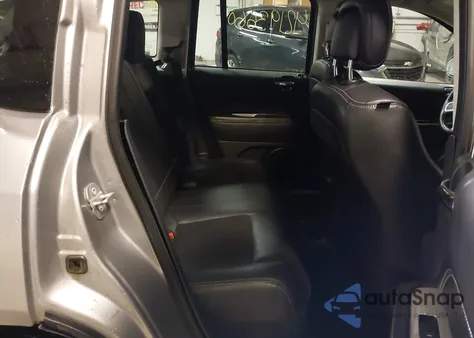 2016 Jeep Compass Latitude из США, поврежденный, VIN 1C4NJDEB4GD631759